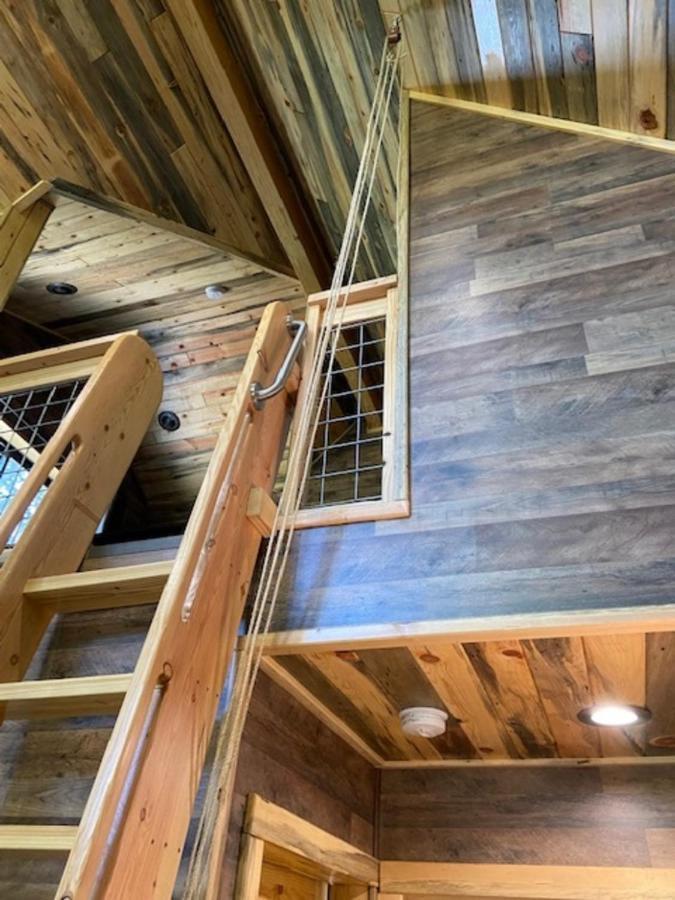 Bed and Breakfast Ridgewalk Treehouse Анджел Файер Экстерьер фото